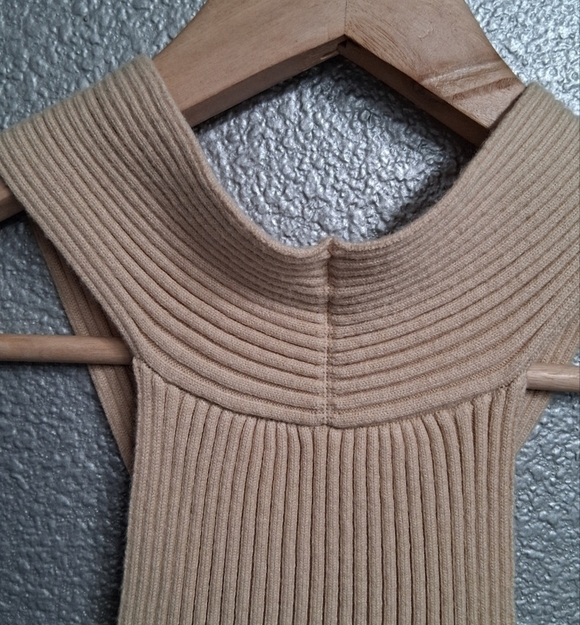 Cider Ribbed Criss Cross Cropped Halter Top A1   Size S - Picture 11 of 14